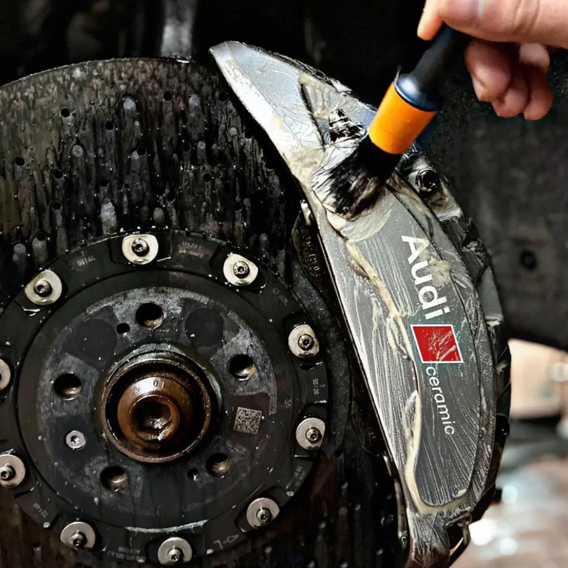 ADBL Round Detailing Brush Reinigungspinsel 16