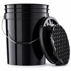 chemicalworkz Wascheimer Set 20 Liter Schwarz + Basic Zubehör Schwarz (3-teilig)