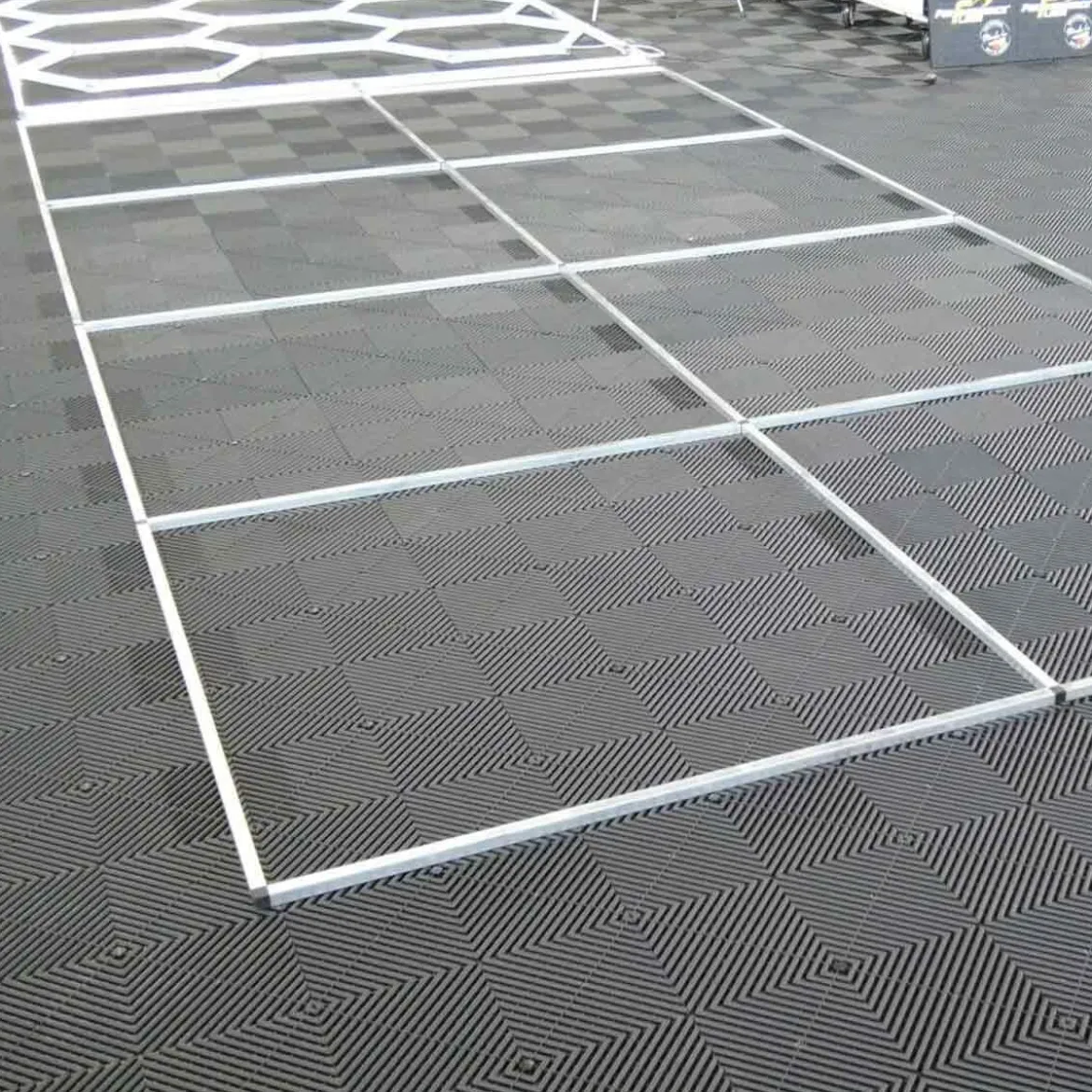 Performance Floor Hexagon LED-Deckenbeleuchtung inkl. Aluminiumrahmen