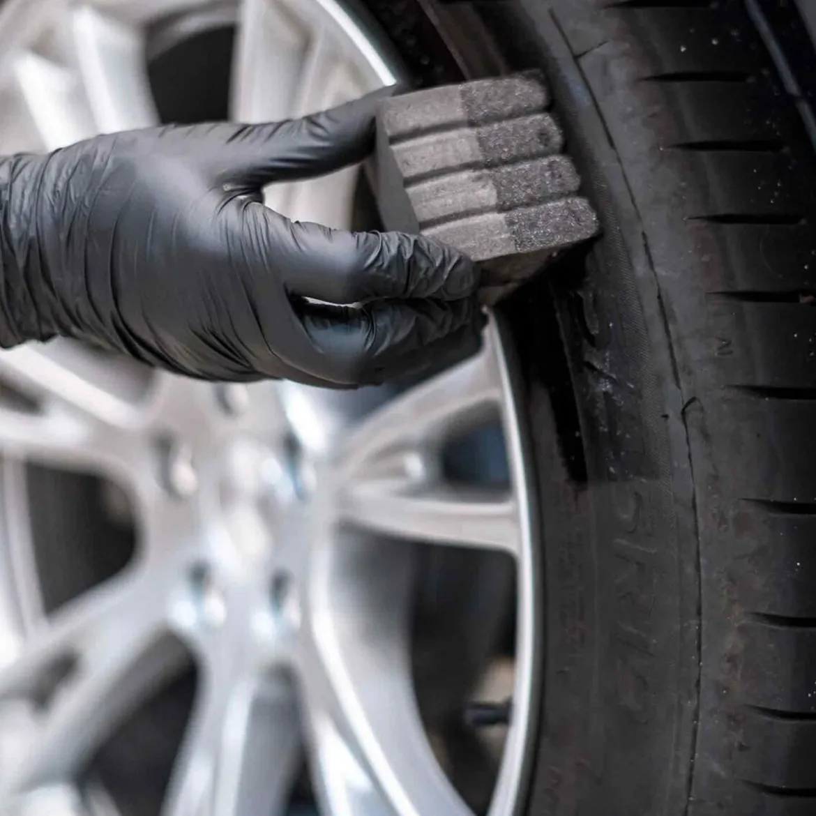 Soft99 DiGloss Black Devil Tire Wax Reifenpflege 200ml